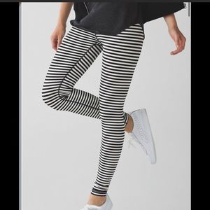 Lululemon Wunder Under Pant Black & White Stripe Size 6